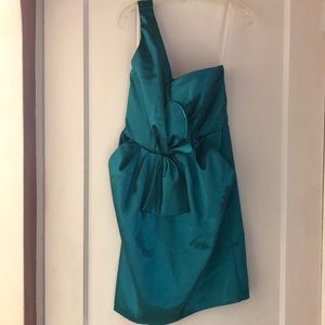 New Emerald one shoulder mini dress